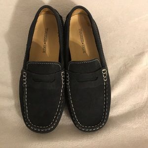 Tuker and Tate kids suede navy shoes